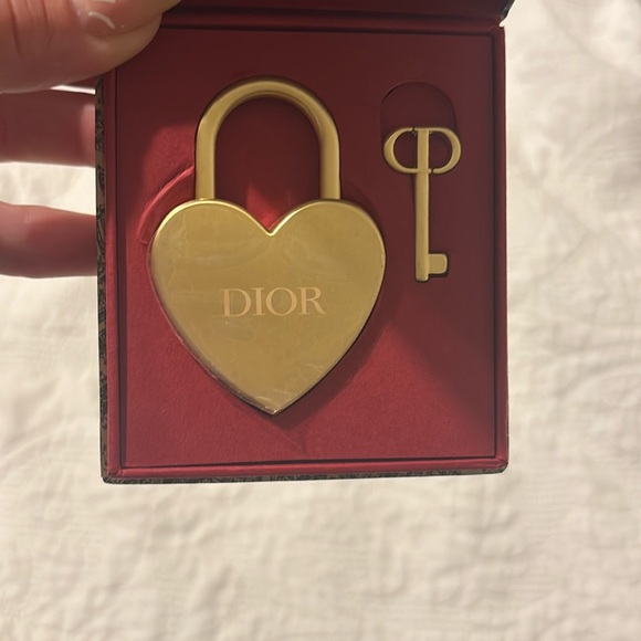 Dior Gold Heart Lock and Key Set - Picture 6 of 8
